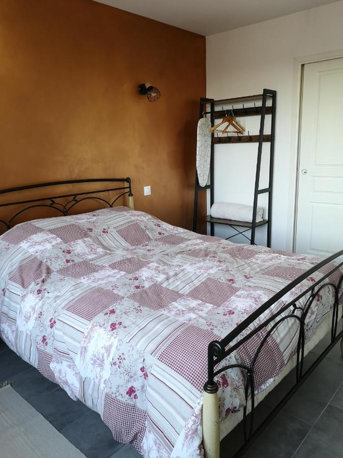 Chambre D'Hote-Appart Hotel Le Jardin Lison Exteriér fotografie